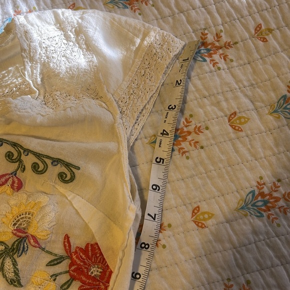 Abercrombie & Fitch White Floral Embroidered Crop Top - Picture 10 of 11